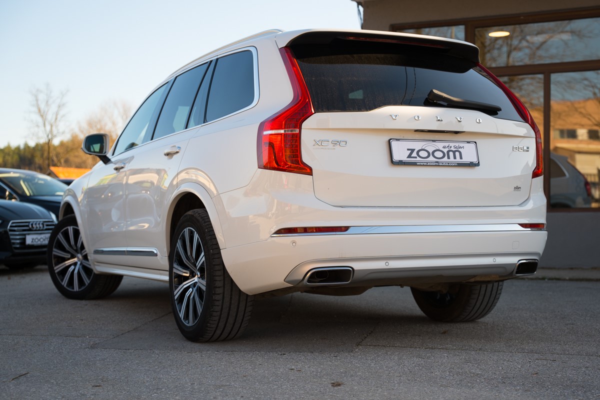 Volvo
 XC90 
 2.0 D B5 AWD Inscription 