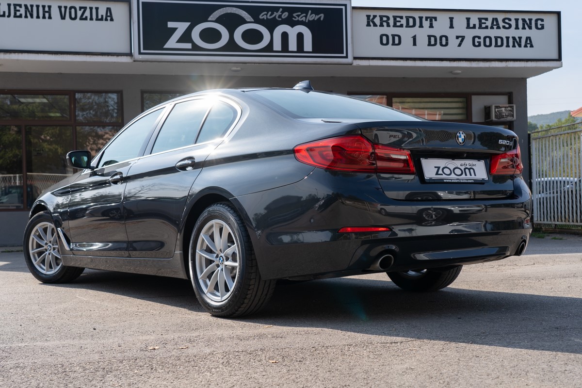 BMW
 5-Series 520dA Business