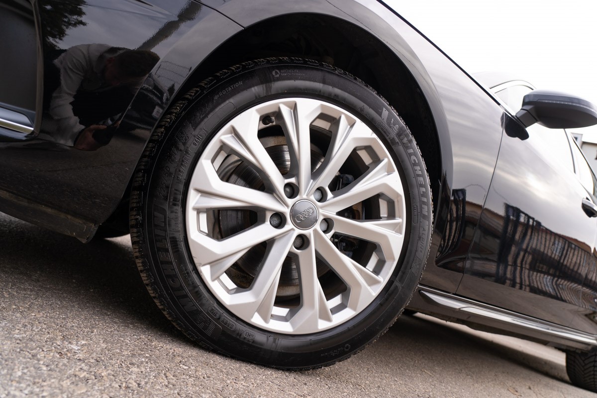 Audi A4
 2,0 TDI