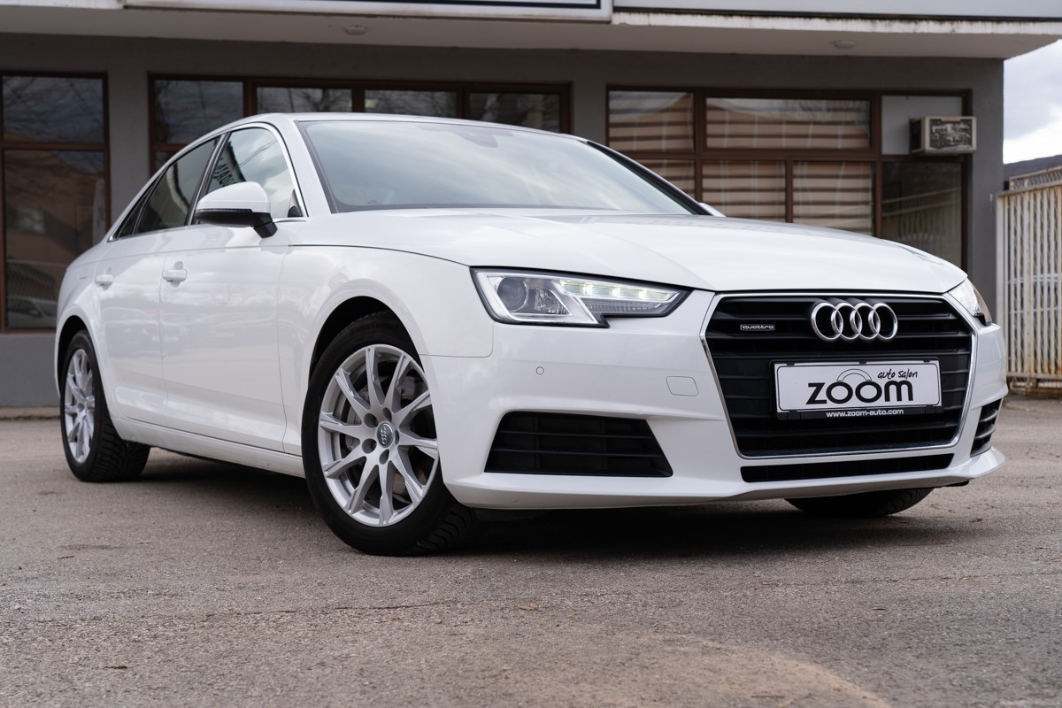 Audi A4
 2.0 TDi S-tronic Quattro Business Line