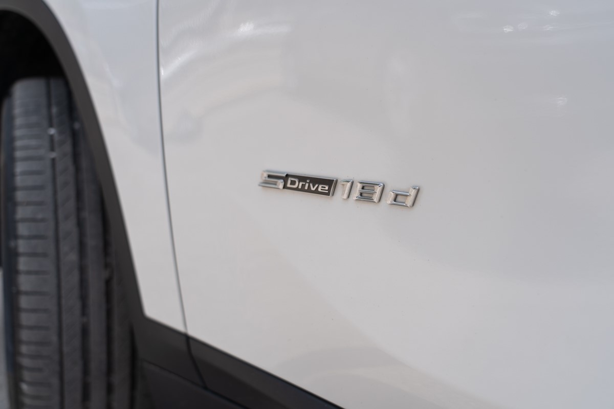 BMW
 X1 18 d SDrive