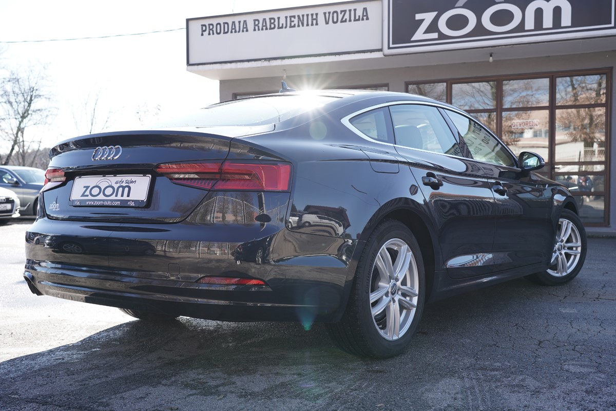 Audi A5
 2.0 TDI Sportback
