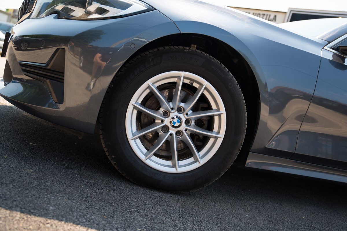 BMW
 3-Series 318 D