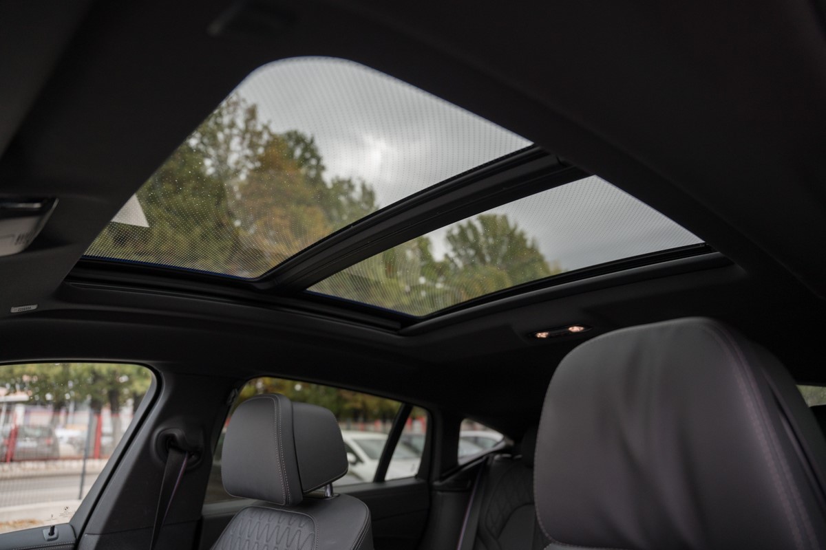 BMW
 X6
 40 D xDrive M Sport