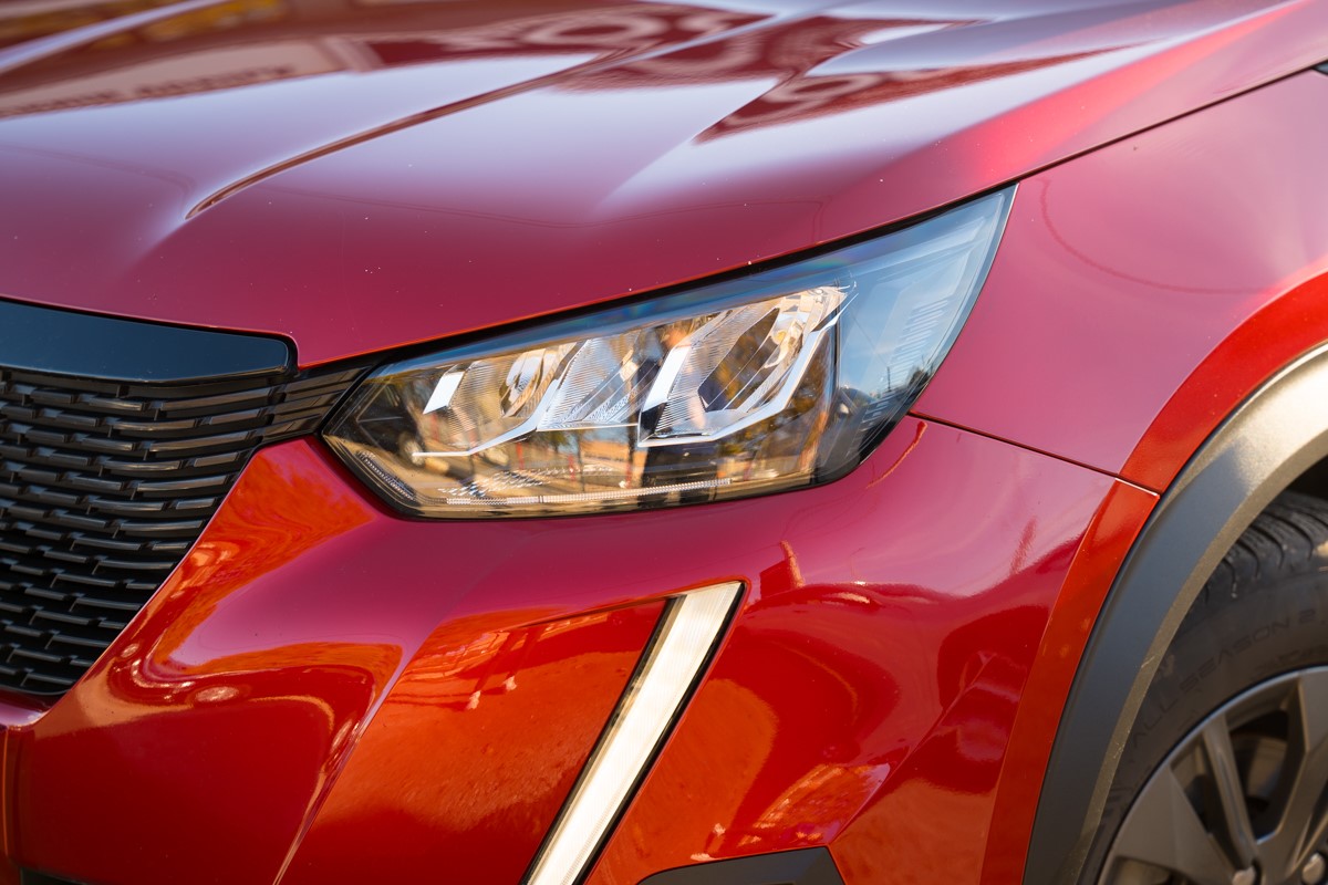 Peugeot 2008 1.2 PureTech STYLE