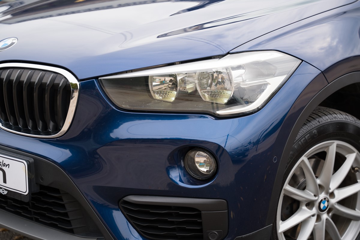 BMW
 X1 18D XDrive