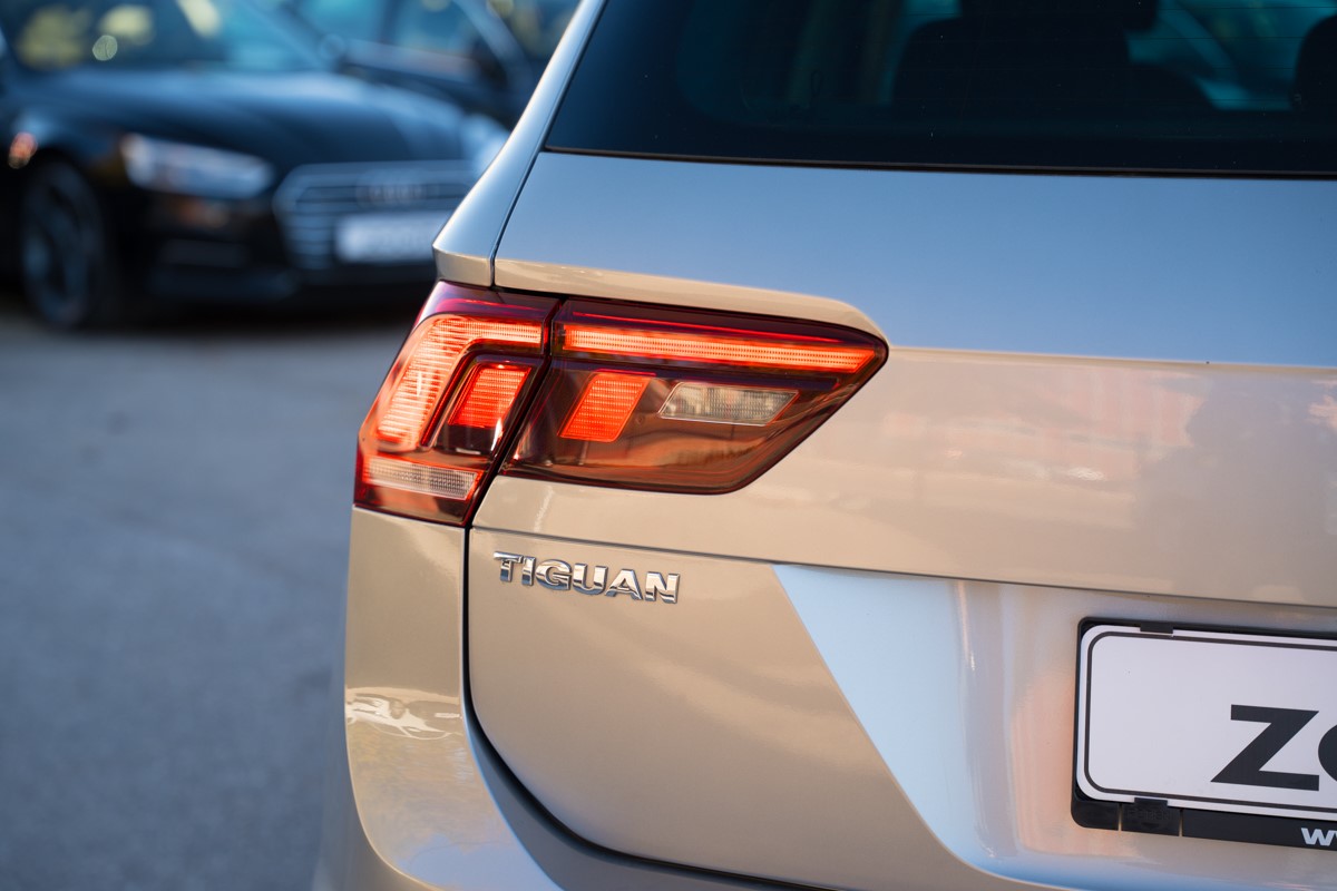 Volkswagen Tiguan
 2.0 TDI DSG 4MOTION
