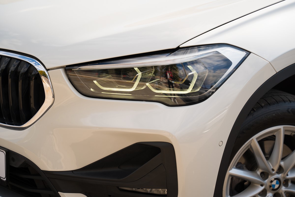 BMW
 X1 18 D sDrive