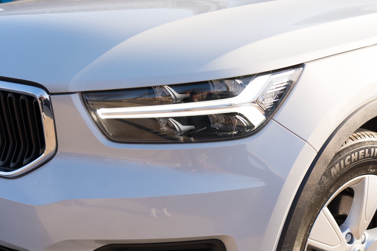 Volvo
 XC40 2.0D D3 AWD 4X4