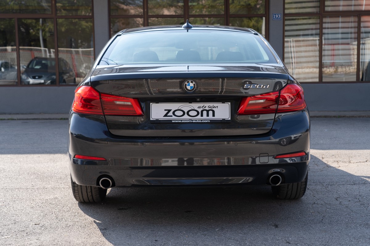 BMW
 5-Series 520dA Business