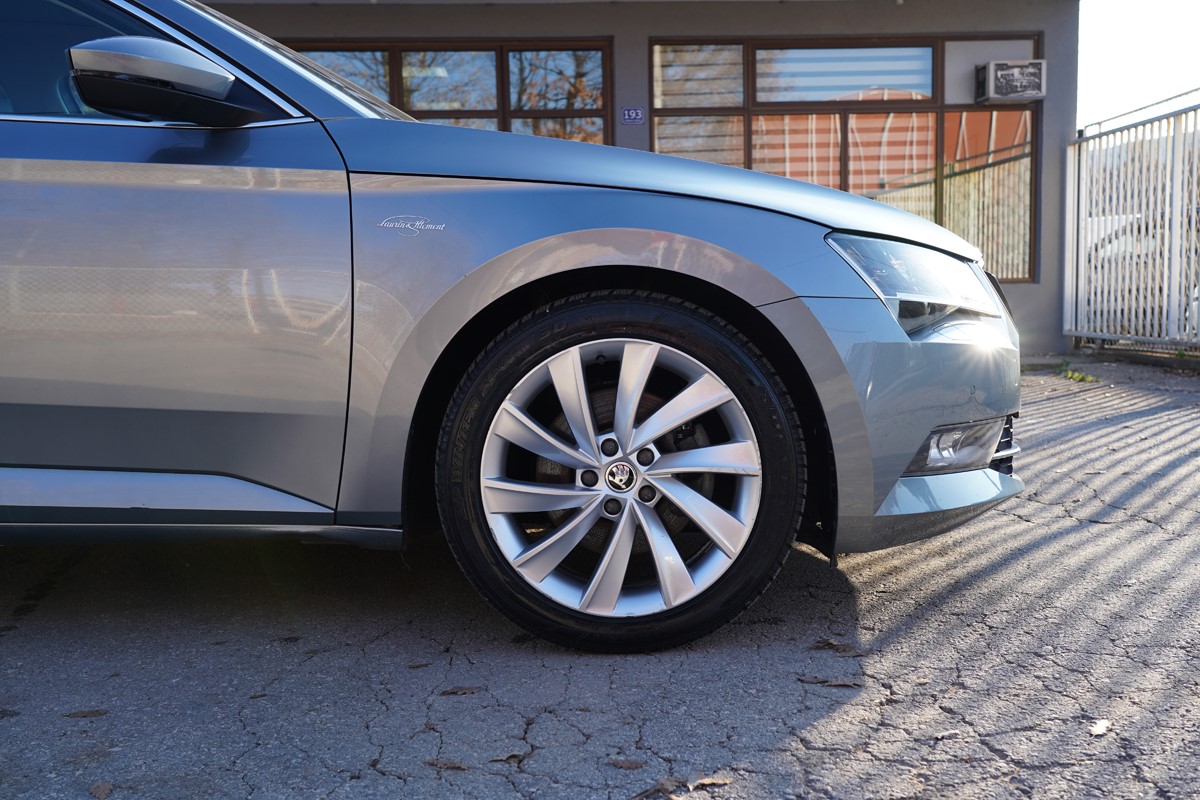 Škoda SUPERB 2.0 TDi DSG7 Greentec Laurin&Klement 