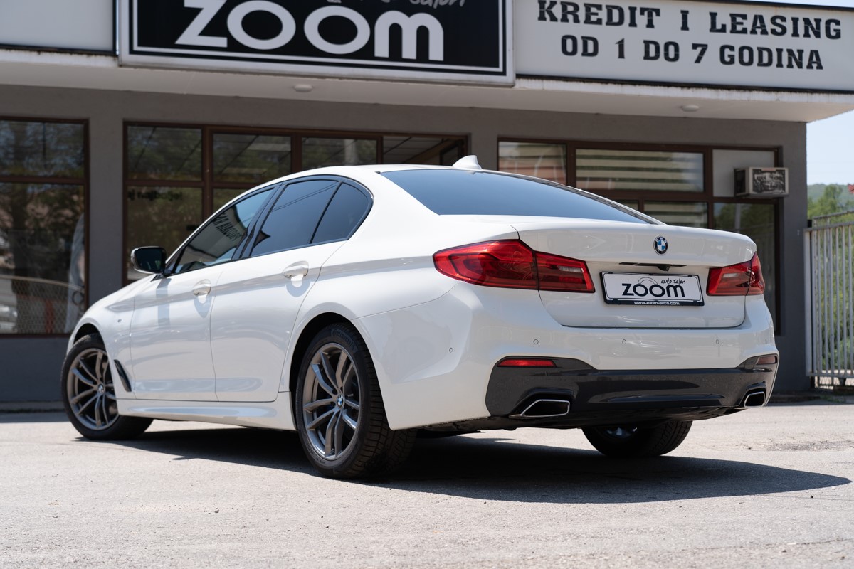 BMW
 5-Series 530 dA xDRIVE