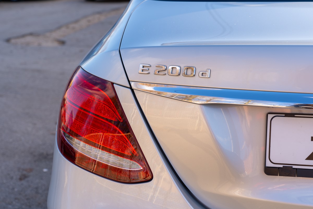 Mercedes-Benz E-Class
 200 D Business Solution