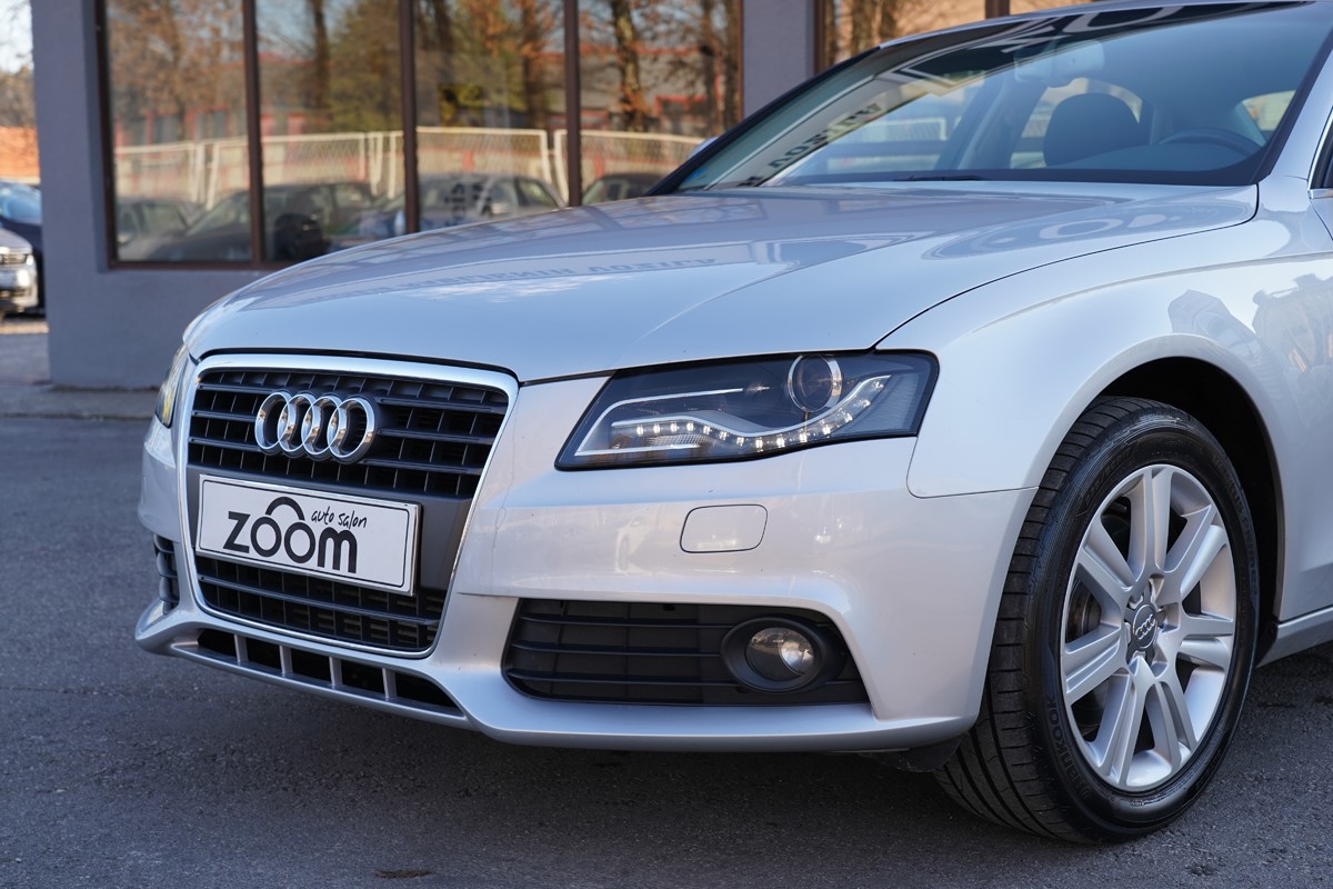 Audi A4
 2,0 TDI