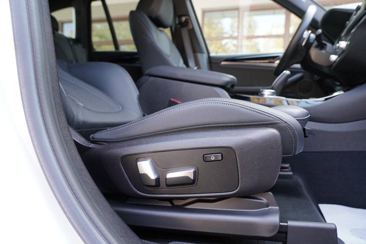 BMW
 X3
 XDRIVE 20D