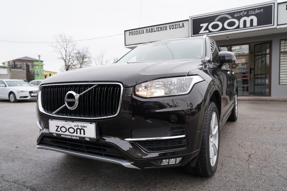 Volvo
 XC90 
 D5