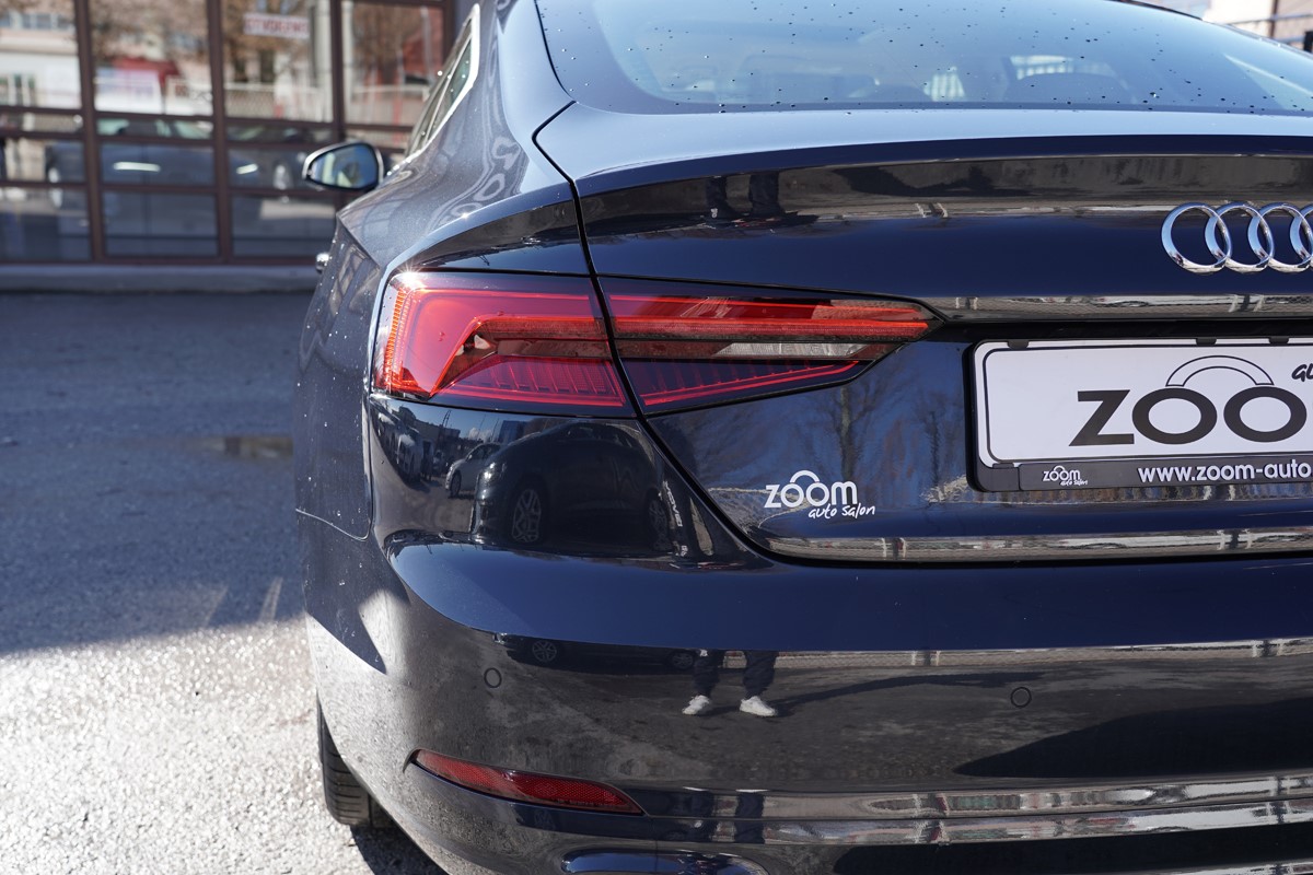 Audi A5
 2.0 TDI Sportback