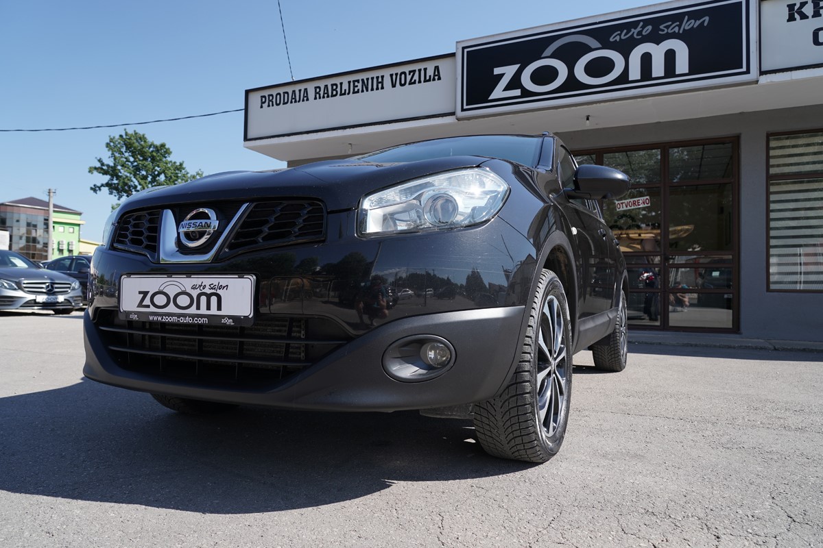 Nissan
 Qashqai +2 1.6 dCi 7 Sjedala