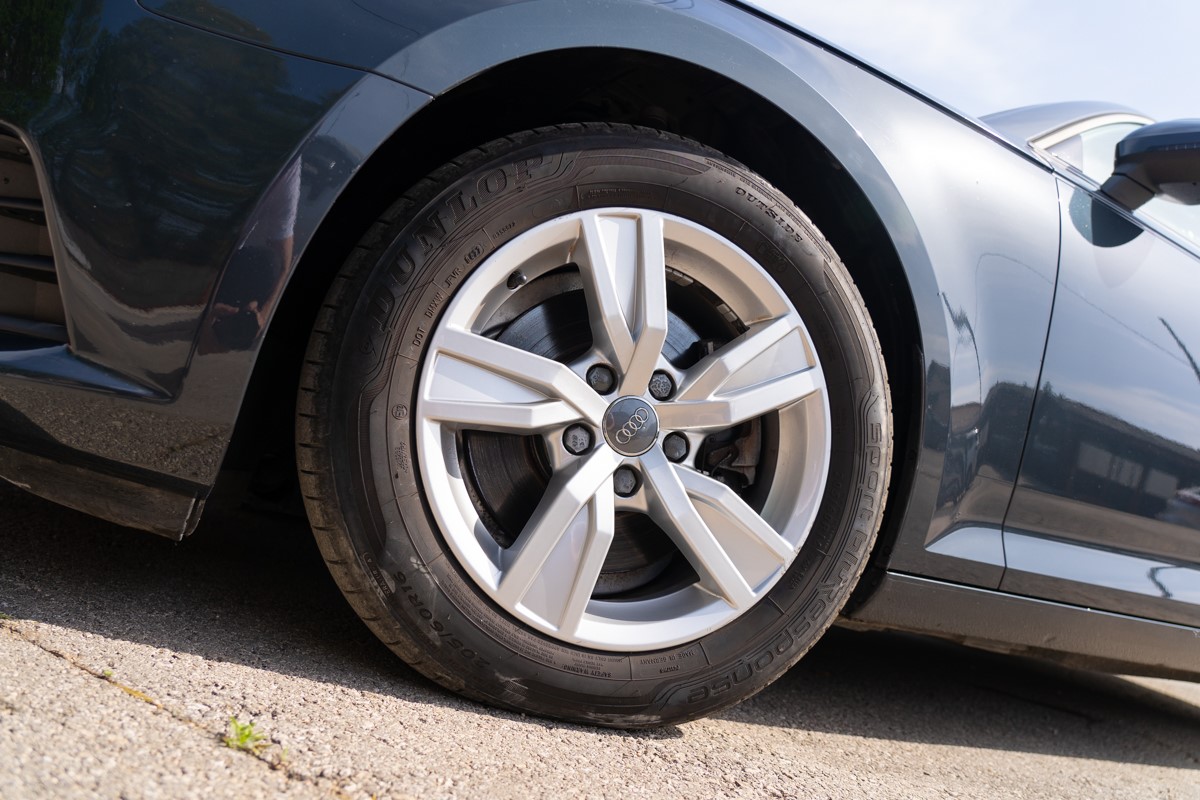 Audi A4
 2,0 TDI