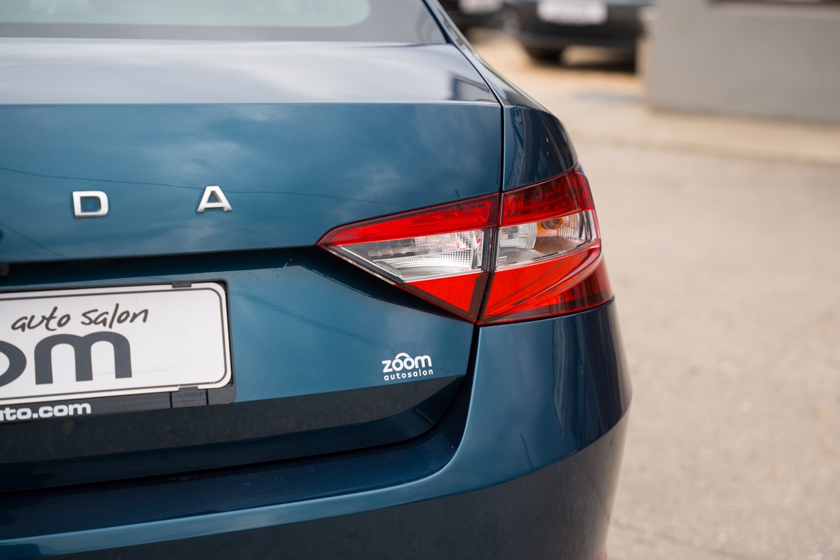 Škoda Superb 1.6 TDI DSG