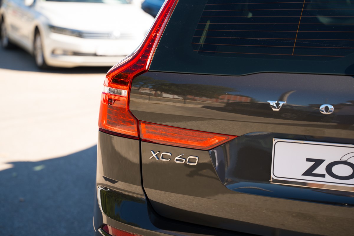 Volvo
 XC60 2.0 D B4 AWD