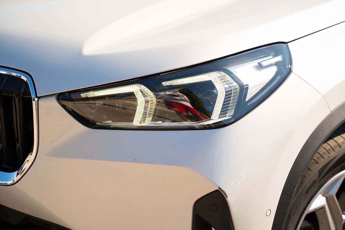 BMW
 X1 18 d sDrive