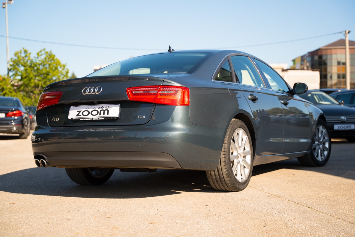 Audi A6
 2.0 TDI