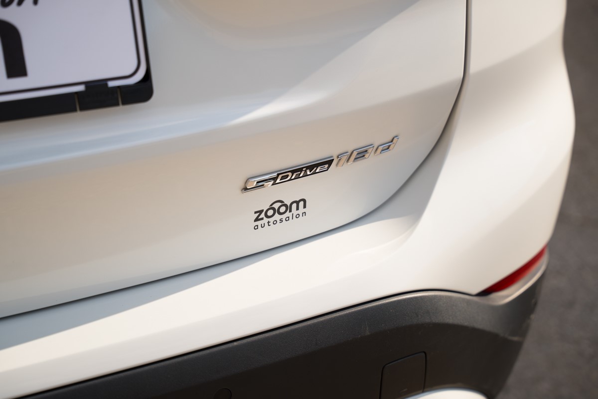 BMW
 X1 18 D sDrive