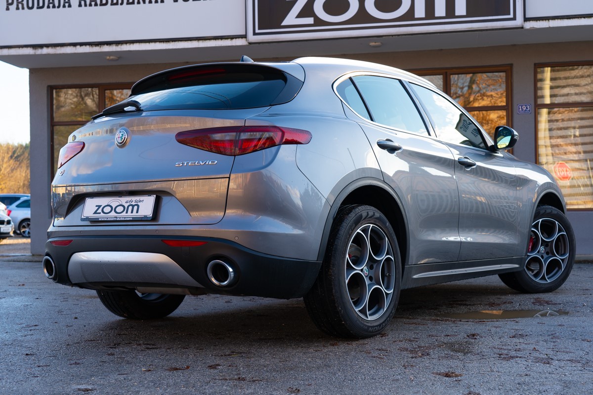 Alfa Romeo Stelvio 2,2D Q4