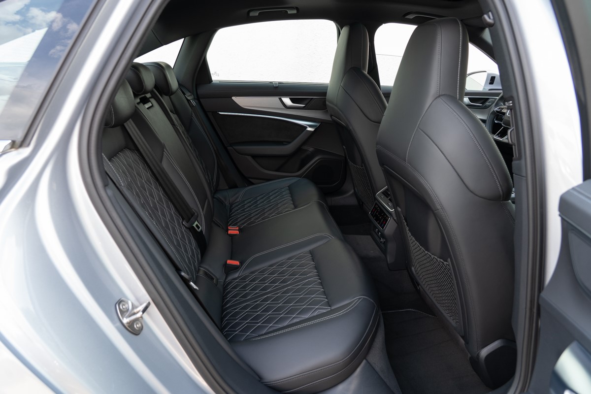 Audi A6
 45 TDI Quattro Sline
