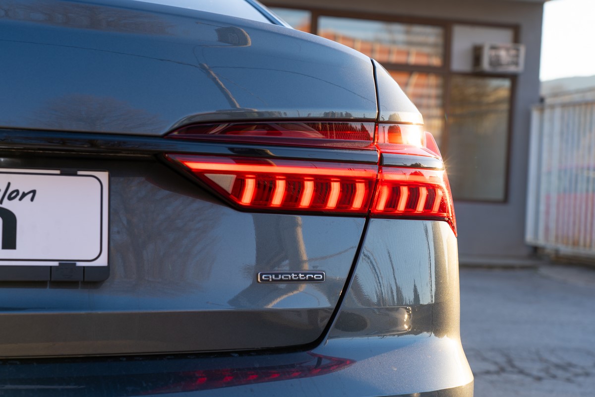 Audi A6
 50 TDi Sport Quattro Tiptronic