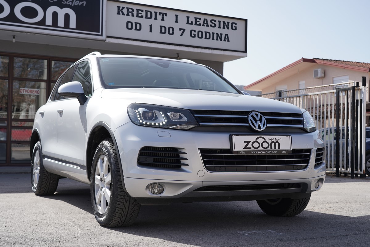 Volkswagen Touareg
 3.0 TDI 4 MOTION