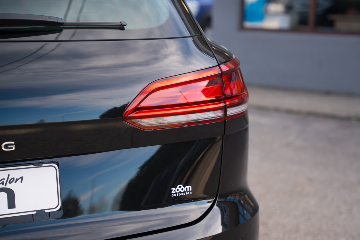 Volkswagen Touareg
 3.0 TDI R line 4MOTION