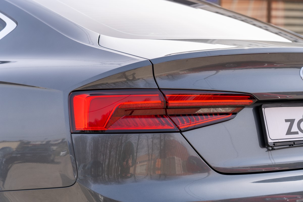 Audi A5
 2,0 TDI Sportback