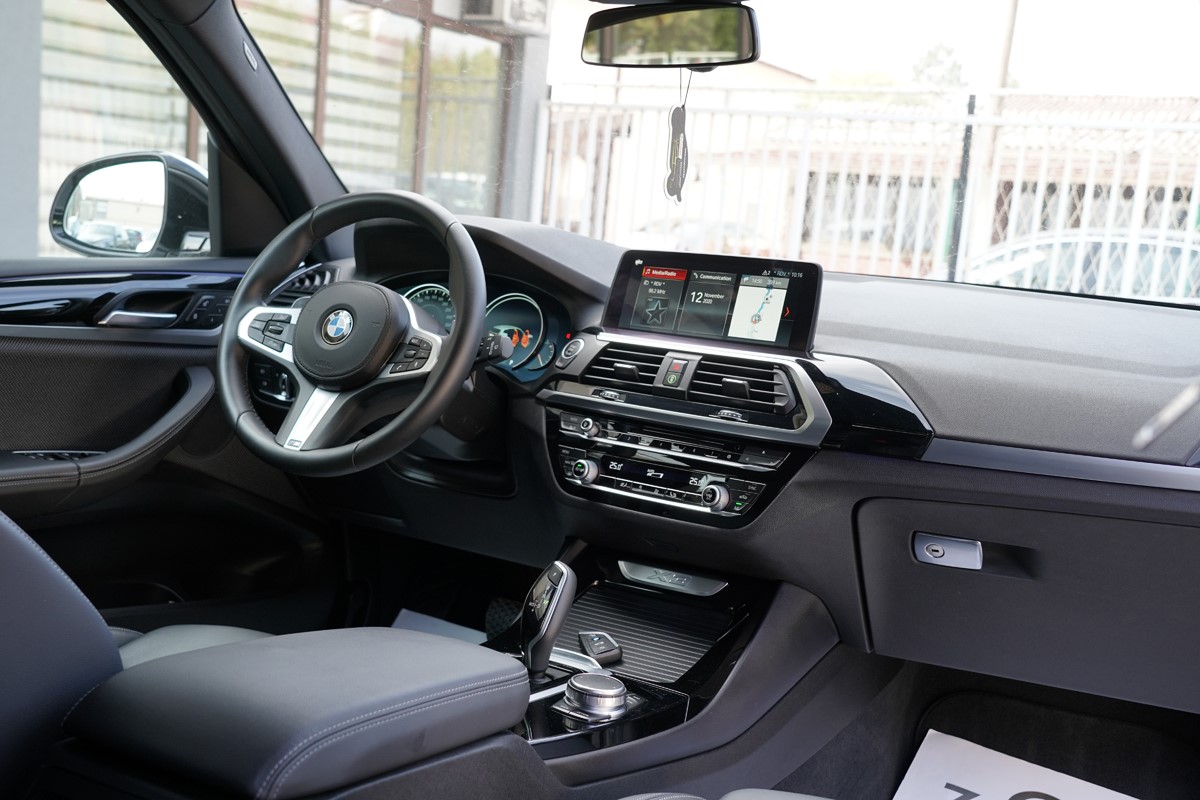 BMW
 X3
 XDRIVE 20D