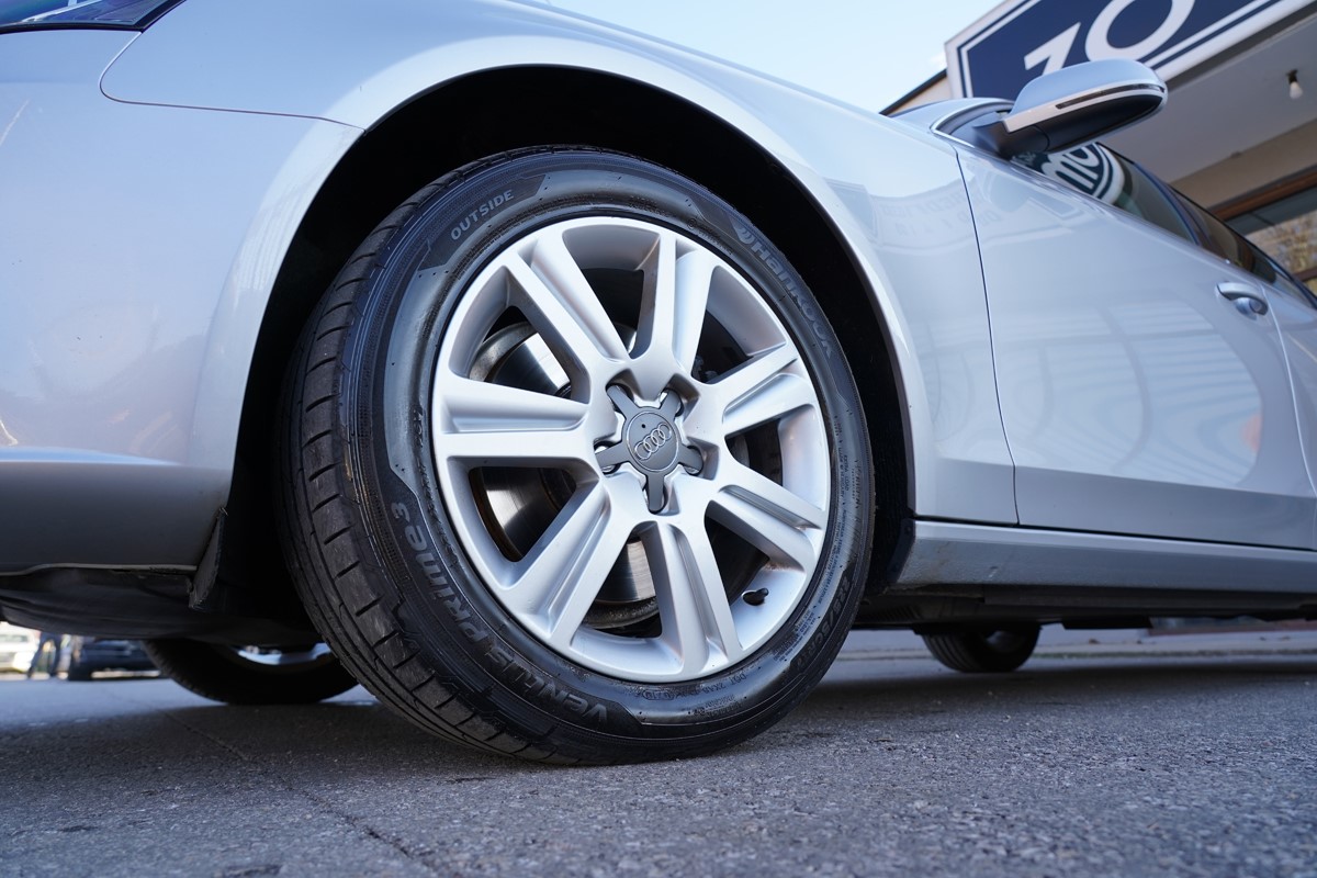 Audi A4
 2,0 TDI