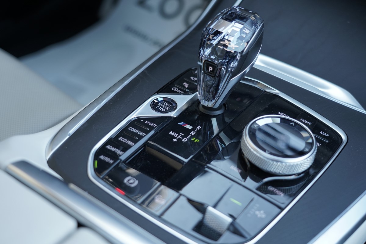 BMW
 X7 XDRIVE M50D