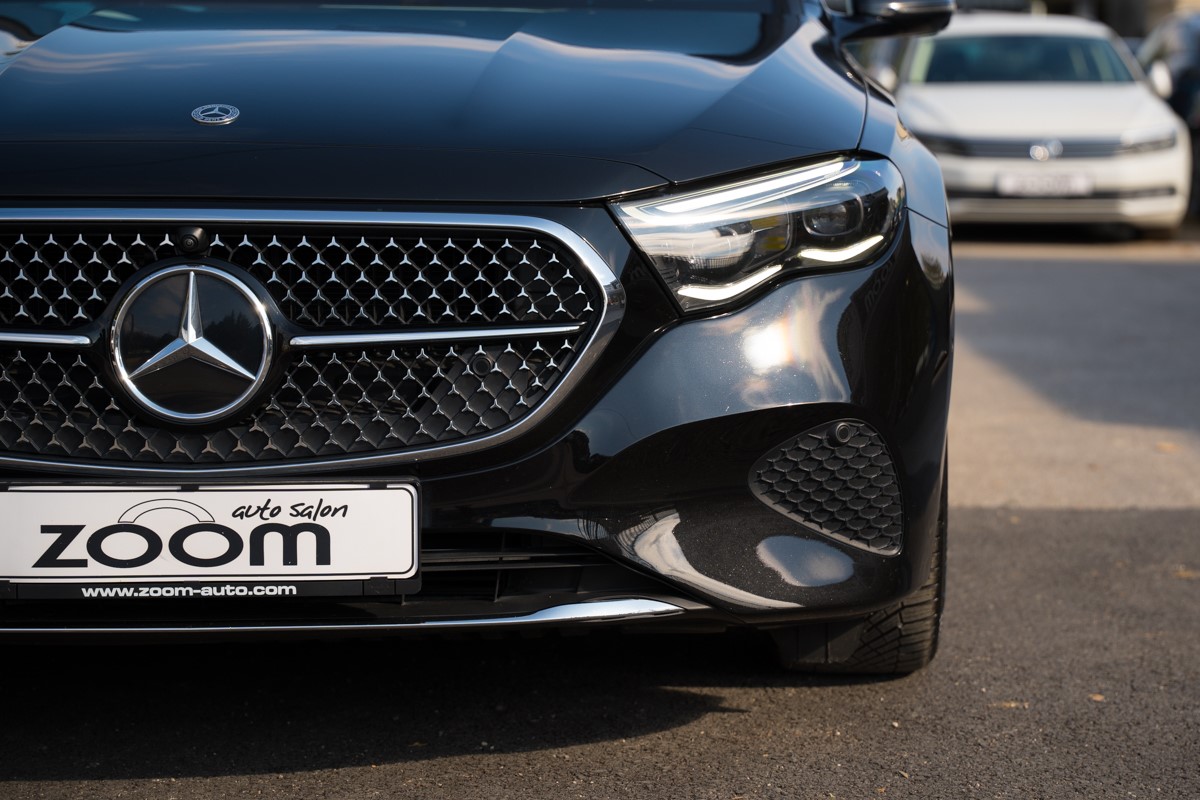 Mercedes-Benz E-Class
 220d Luxury Line