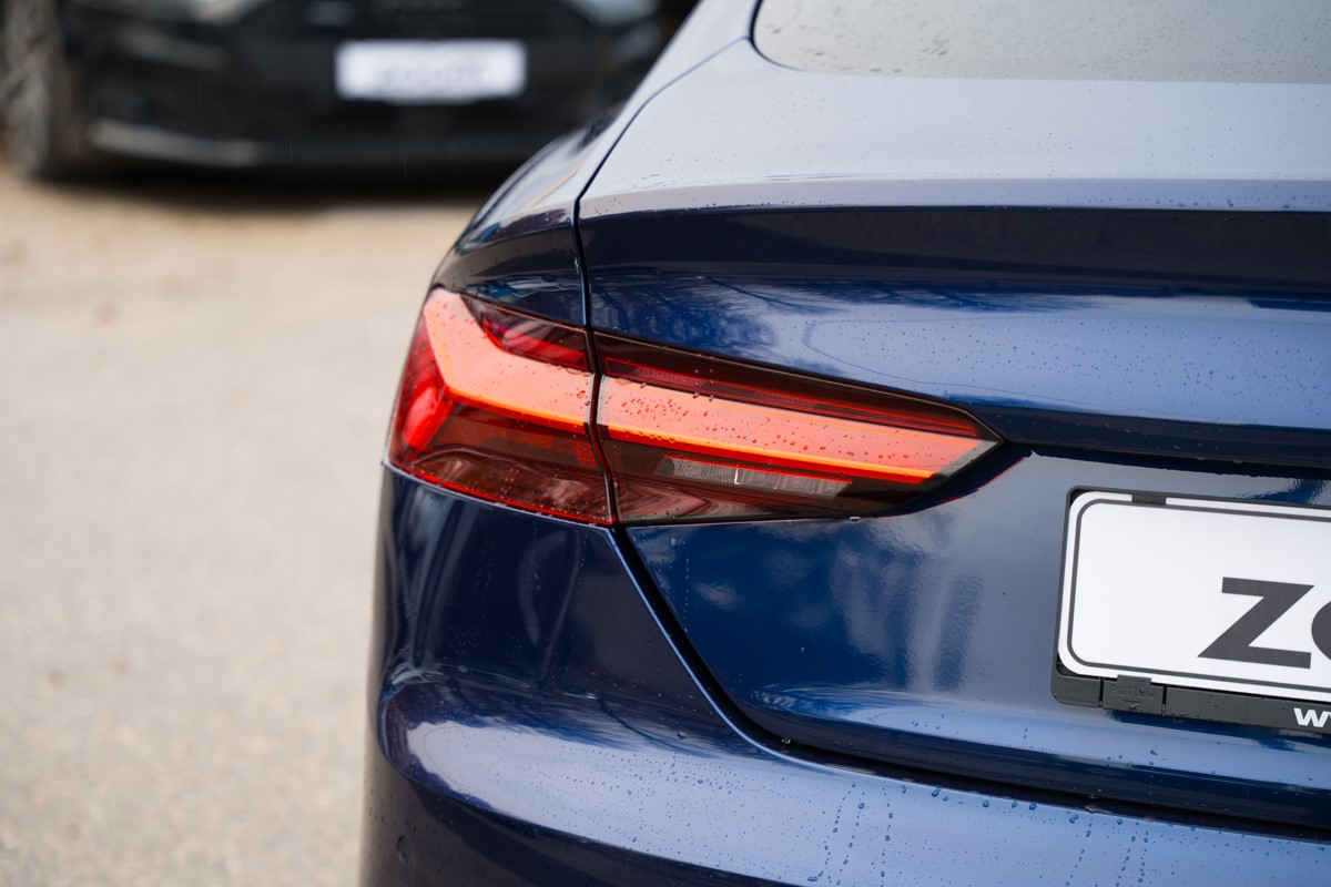 Audi A5
 2.0 TDI SPORTBACK