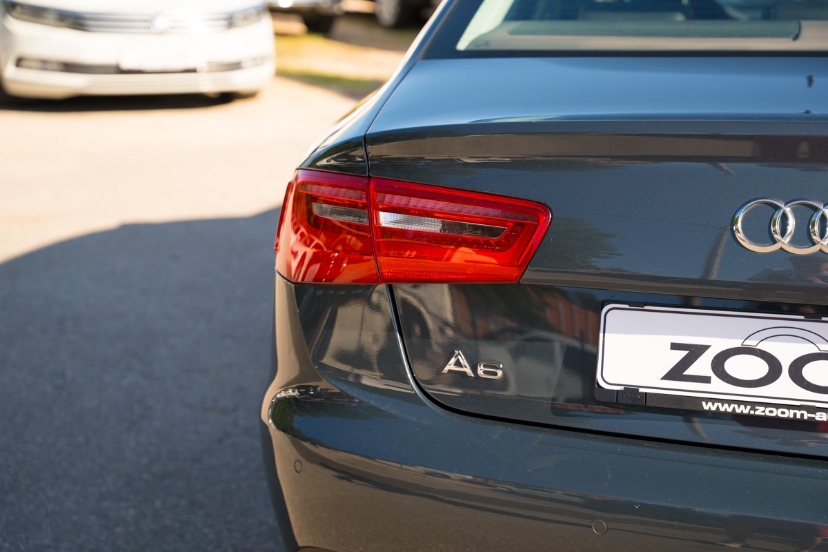 Audi A6
 2.0 TDI