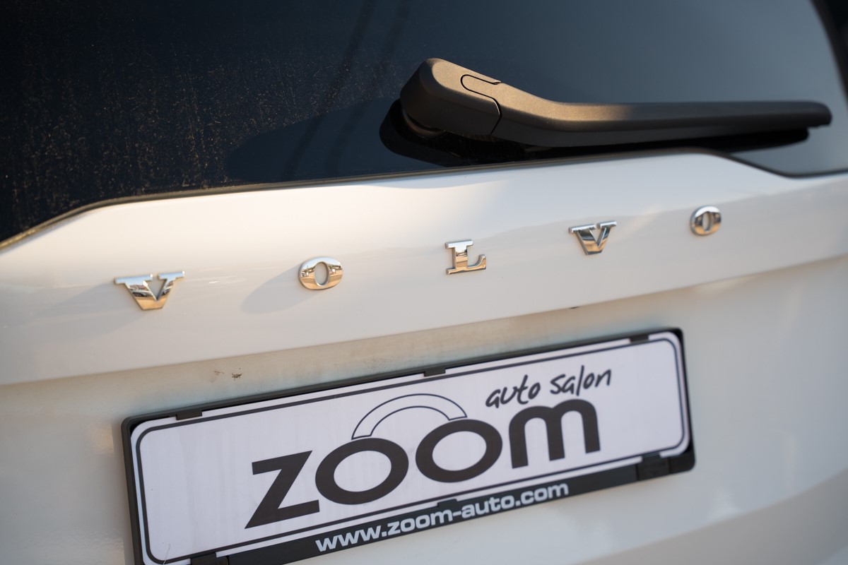 Volvo
 XC90 
 2.0 D B5 AWD Inscription 