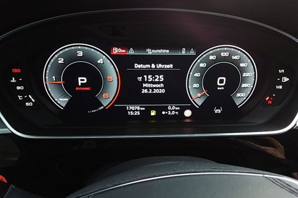 Audi A8
 50 TDI Quattro Tiptronic