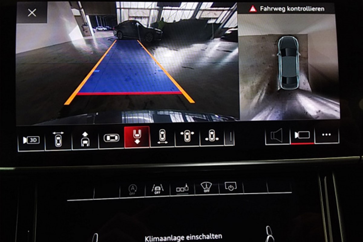 Audi A8
 50 TDI Quattro Tiptronic