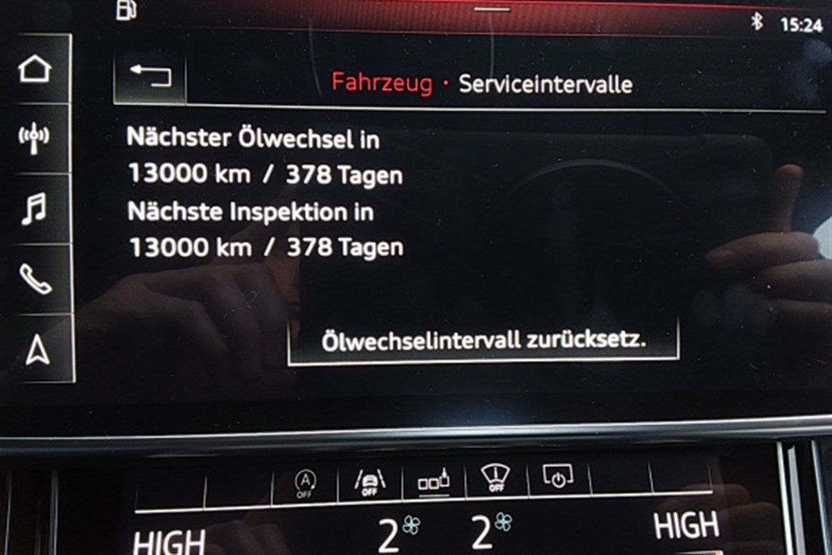 Audi A8
 50 TDI Quattro Tiptronic