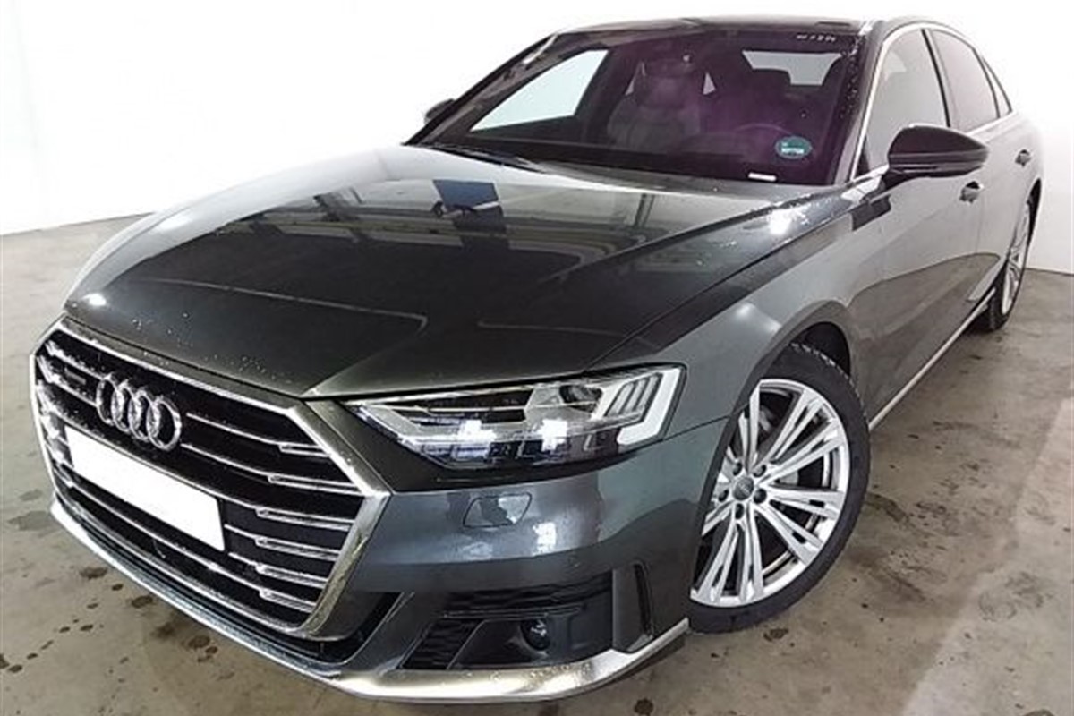 Audi A8
 50 TDI Quattro Tiptronic