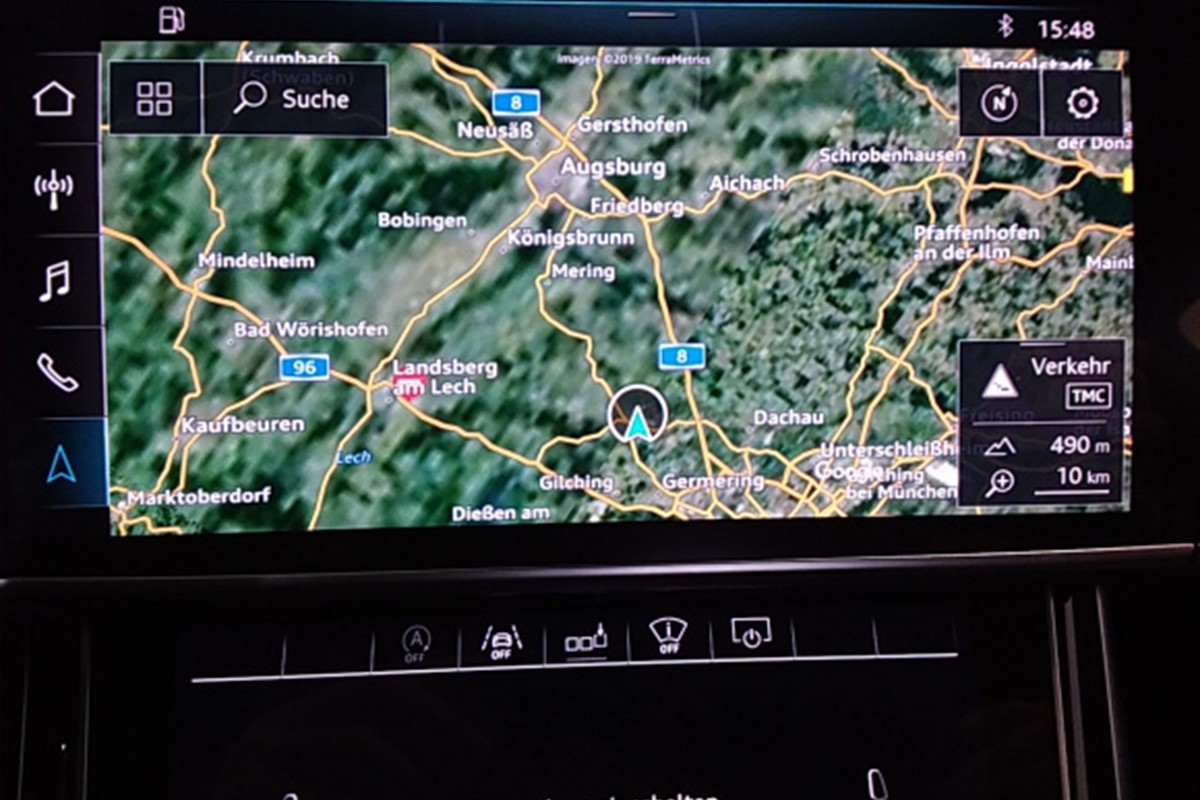 Audi A8
 50 TDI Quattro Tiptronic
