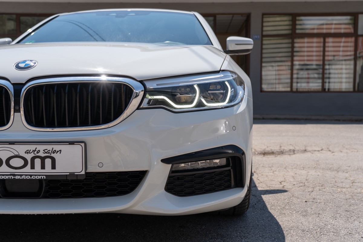 BMW
 5-Series 530 dA xDRIVE
