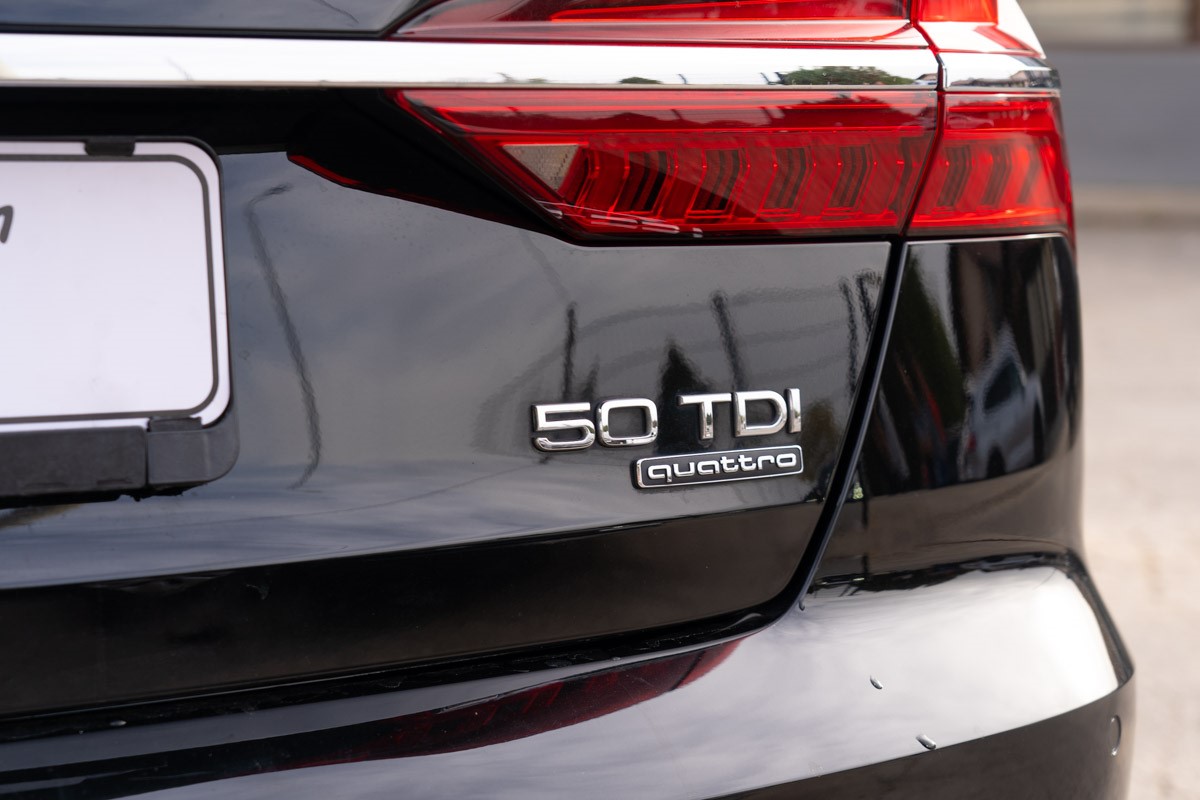Audi A6
 3,0 TDI 50 Quattro