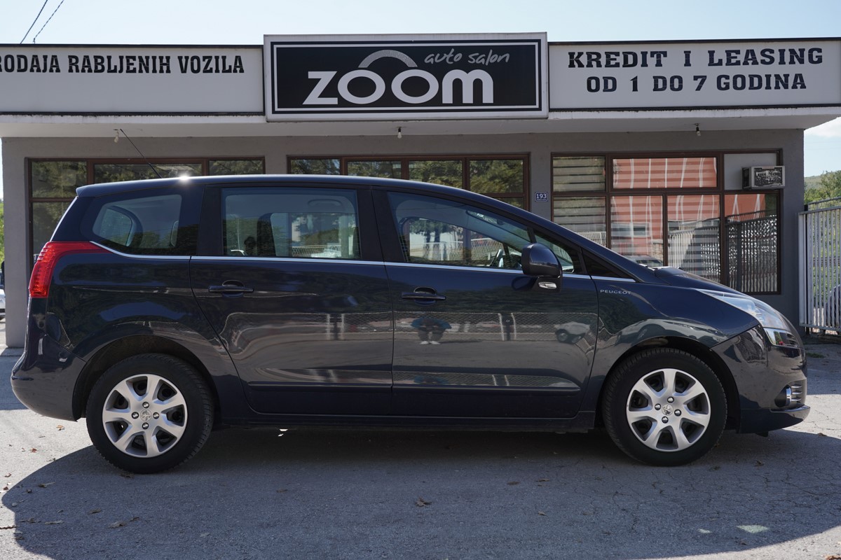 Peugeot 5008 1,6 HDI