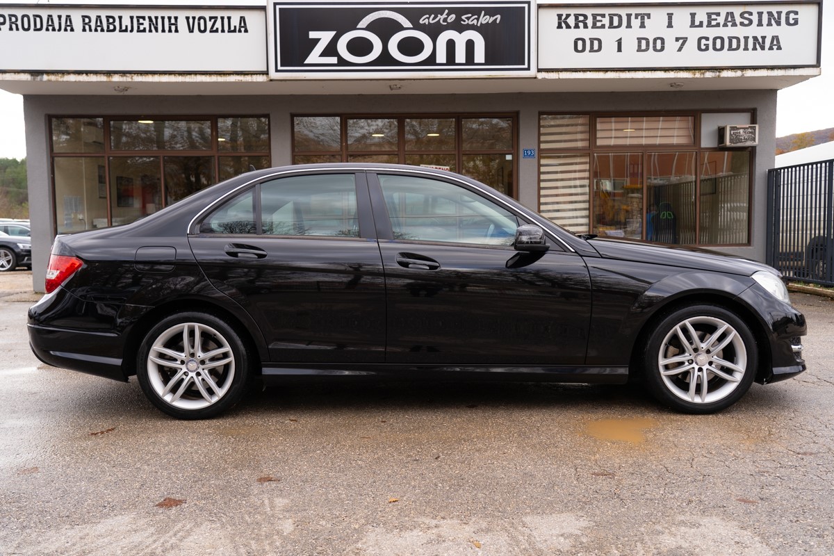 Mercedes-Benz C-Class
 C 220 CDI